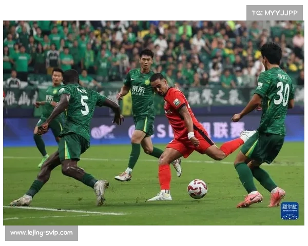 中超第轮:上海海港主场迎战北京国安,双方战成平局 中超第轮:上海海港主场迎战北京国安,双方战成平局